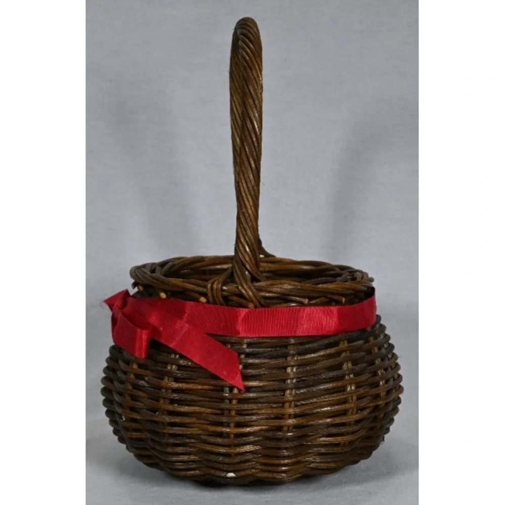 Vintage Lillian Vernon Wicker Rattan Basket Red Ribbon Round Woven 10-3/4